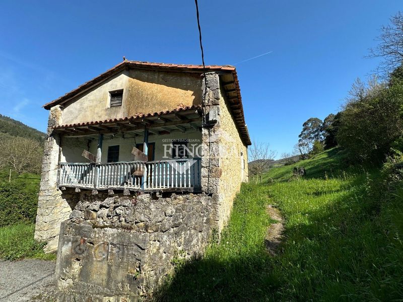 Foto 4e7bd568-04be-475b-a92e-aa20a0a78a2a. Casa amb aparcament a Ramales de la Victoria