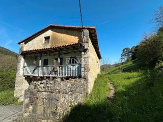 Casa  Barrio riancho. Casa de piedra a reformar con casi 5.000 metros de terreno