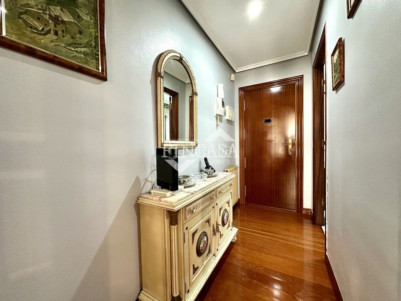 Foto aeb5e1b0-4c37-4d60-991a-9da7ec1c2f8b. Pis amb calefacció a Colindres