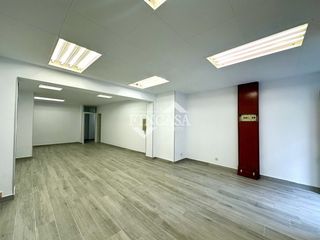 Lloguer Local Comercial a Centro. Local comercial a pie de calle en laredo, zona de transito de pe