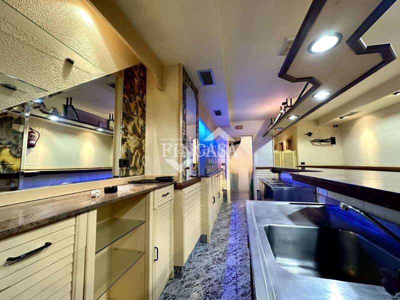 Foto aa385227-1e83-496e-b199-d7092bd3b83b. Local comercial en Centro Laredo