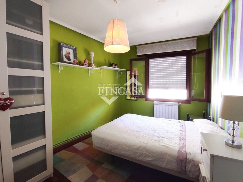 Foto 705bf954-5cf4-4ad9-9459-b6abfe7fca52. Rent flat with heating parking in Centro Laredo