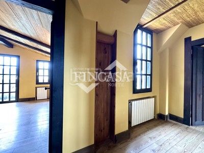 Foto 4b368fa6-2c7f-4bcd-b407-717ee01ce5b9. Casa amb xemeneia calefacció aparcament a Meruelo