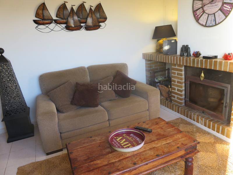 Foto 451df691-3b2d-40d8-9330-a06a7f723900. Casa aparellada a carrer pirineus 94 a l´Estartit poble Estartit