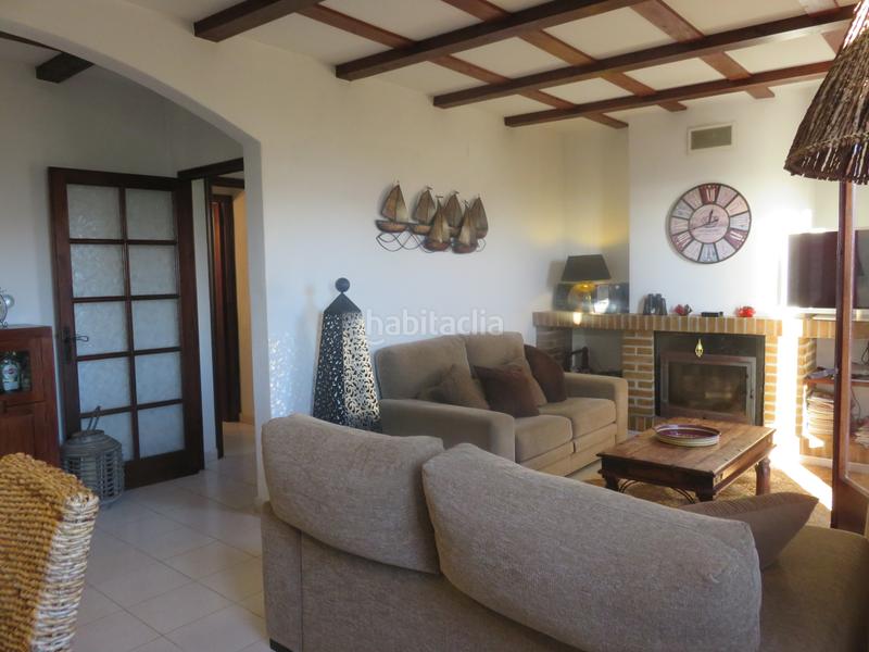 Foto 8614c5ea-9466-42db-adf2-528da35d0318. Casa aparellada a carrer pirineus 94 a l´Estartit poble Estartit