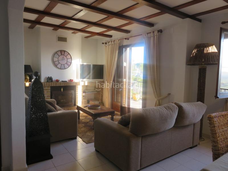 Foto b73f080c-9d0b-4a0a-991c-54d7db76a96b. Casa aparellada a carrer pirineus 94 a l´Estartit poble Estartit