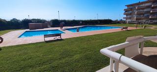 Apartament  Carrer assutzena. Apto. enfrente de las islas medas en planta baja con acceso dire