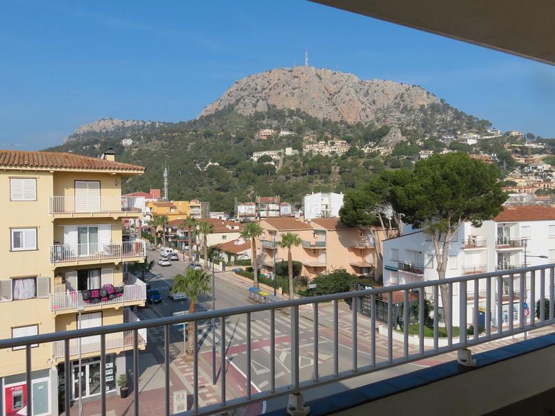 Foto 32740b9a-f8c3-4ab8-8b93-8e63f9dce2f6. Piccolo appartamento con camino parcheggio in l´Estartit poble Estartit