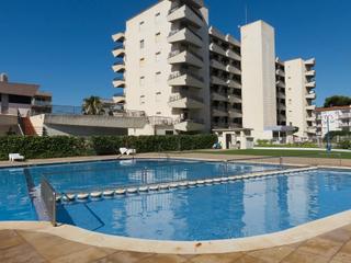 Appartement  Avinguda grècia. Apartamento situado en un edificio en primera línea de mar, park