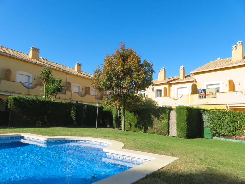 Foto 4f0916f1-a43c-45a8-9a58-611e96b43d2c. Casa a schiera con parcheggio piscina in l´Estartit poble Estartit