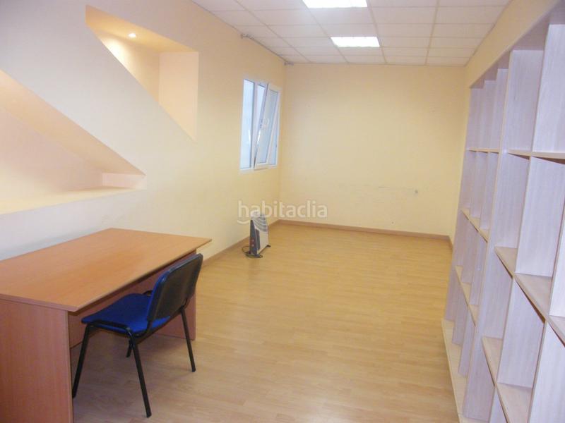 Foto 4f13ba2d-06c8-4c7f-a52d-6aa1a7d13a6b. Bureau dans Centro Torrelavega