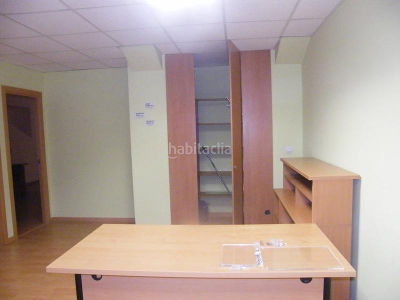 Foto 6fcc5124-78e6-48c3-8f64-0f893fa6d6c4. Bureau dans Centro Torrelavega