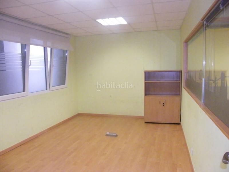 Foto d7a37e0e-818e-4af7-b4ba-2215699486fe. Bureau dans Centro Torrelavega