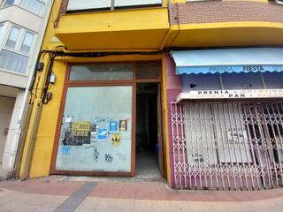 Local Comercial en Avenida Fernández Vallejo