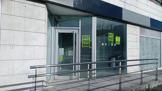 Lloguer Local Comercial a Puente Viesgo. Local en alquiler