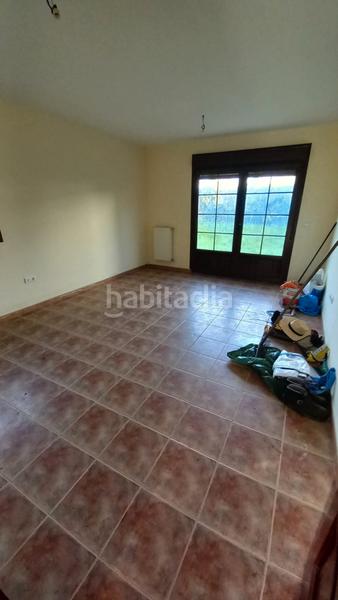 Foto 9a95cd93-5225-425a-b903-725ff3377fd1. Casa adosada adosado en esquina en Reocín