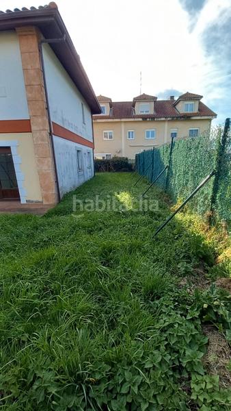 Foto bf22febe-5ff0-4cd1-8948-14143cd4482f. Casa adosada adosado en esquina en Reocín