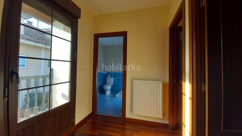 Foto c8538dab-20fe-4eb8-b1f1-685b360df972. Casa adosada adosado en esquina en Reocín