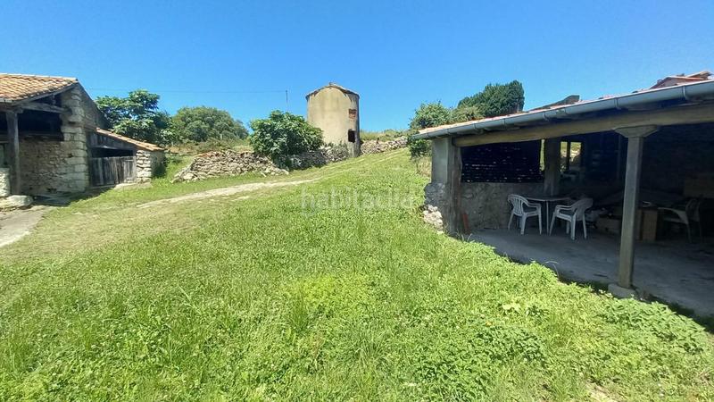 Foto 39066a92-6bda-4553-bb41-f192009f77d6. Casa  con terreno en en Santillana del Mar