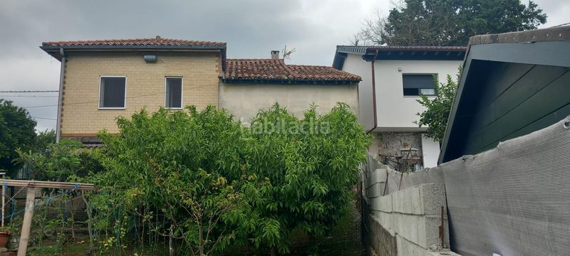 Foto 1f6e0b4c-f518-4392-95e6-baeb3dba8f88. Casa amb calefacció aparcament a Covadonga - Campuzano - Ciudad Vergel Torrelavega