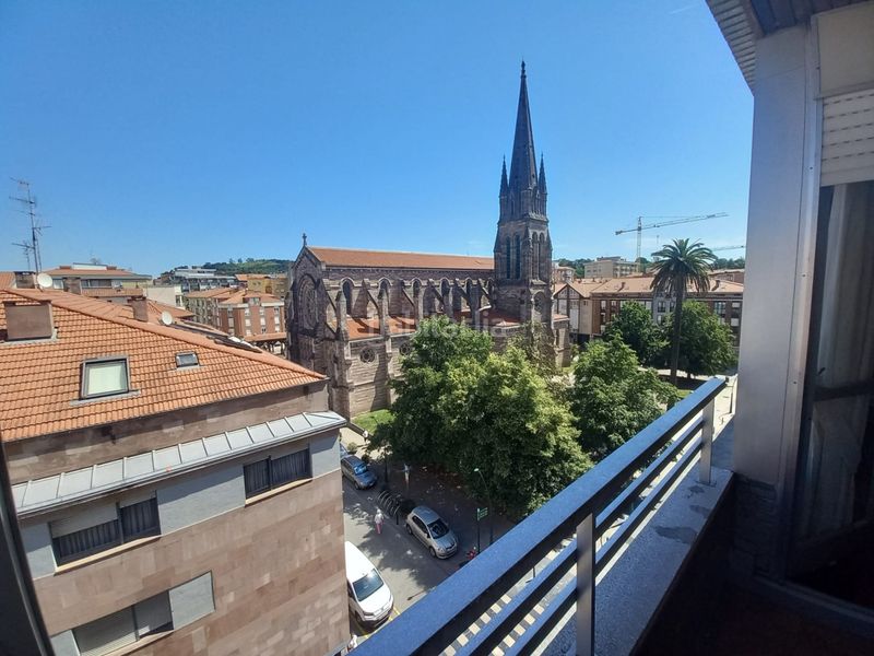 Foto 990323bd-2d56-4786-a97c-21063e4ff610. Pis amb calefacció aparcament a Inmobiliaria - Barreda Torrelavega