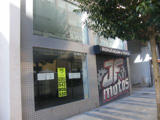 Lloguer Local Comercial a Inmobiliaria - Barreda. Local comercial