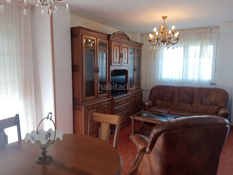 Foto b04b7958-f4e0-4c0c-b8db-8d53bd7d8d38. Xalet amb aparcament a Miengo pueblo Miengo