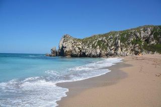 Chalet in Miengo Pueblo. Chalet adosado en cudon