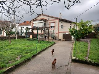 Haus in Sierrapando. Casa con jardín en sierrapando torrelavega