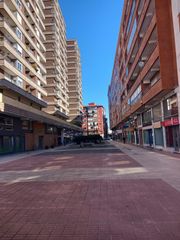 Flat  Calle poeta josé luis hidalgo. Piso en torrelavega