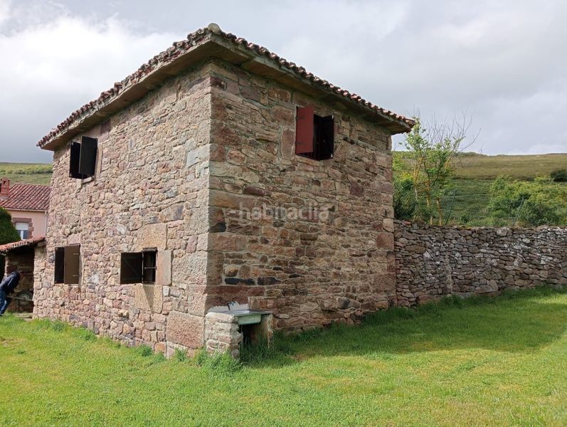 Foto a8ffb206-abcd-43c6-966e-d0beb65c61b0. Masia amb aparcament a Valdeolea
