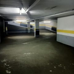 Rent Car parking in Inmobiliaria - Barreda. Garaje cerrado zona la carmencita