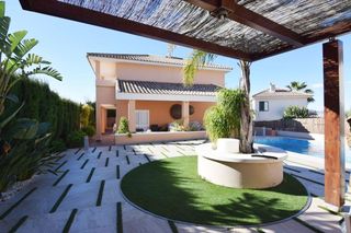 Xalet a La Alcayna. Venta de chalet en la alcayna