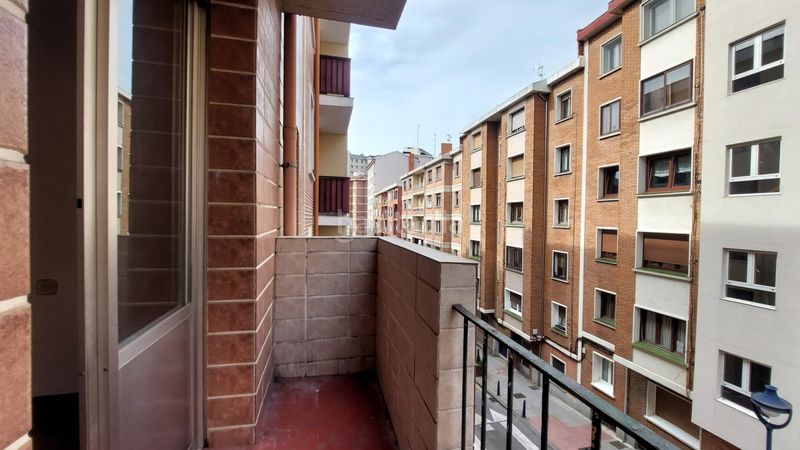 Foto faeb23e3-903a-4e33-badf-a5b238bf140c. Pis amb calefacció a Centro Portugalete
