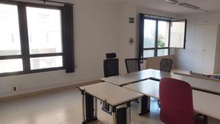 Lloguer Local Comercial  Carrer sant francesc de paula. Local en primera planta