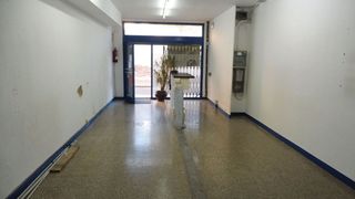 Alquiler Local Comercial en Centre. Local casco antiguo