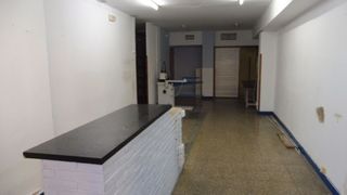 Alquiler Local Comercial en Centre. Local casco antiguo
