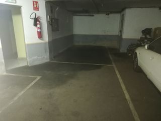 Parking coche  Carrer sant andreu. Plaza de parquing a 1' estación tren