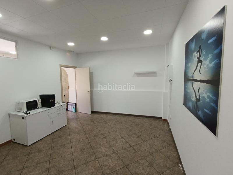 Foto 35a22839-8574-46eb-b331-421d3c265007. Lloguer local comercial a Les Pinedes Vilassar de Mar