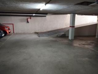 Autoparkplatz in Veral d´Ocata. Parking doble y trastero - junto estacion
