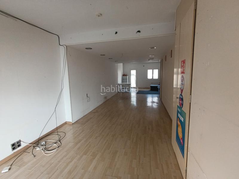 Foto be6d1d39-42fb-4396-ae27-195cd1c874e3. Lloguer local comercial a Centre Vilassar de Mar