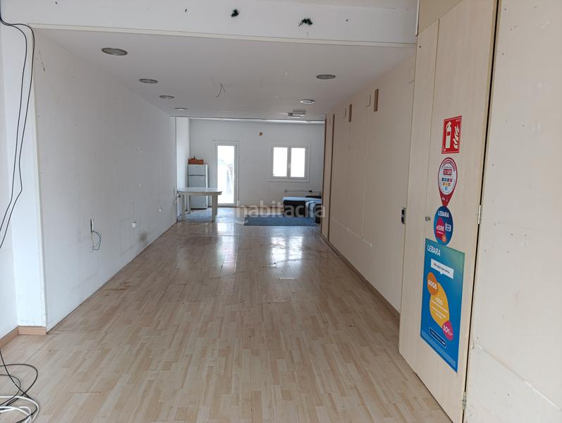 Foto c3325912-7baa-40aa-b7c3-3f0a02514b13. Lloguer local comercial a Centre Vilassar de Mar
