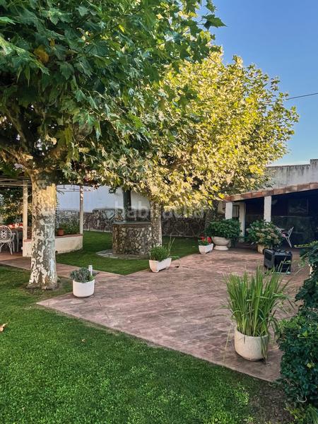 Foto c3820ee3-5f22-48d1-b478-4e8be8076582. Chalet con parcheggio piscina in Albelda de Iregua