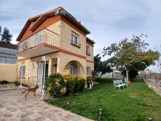 Chalet in Diseminado Albelda Iregua