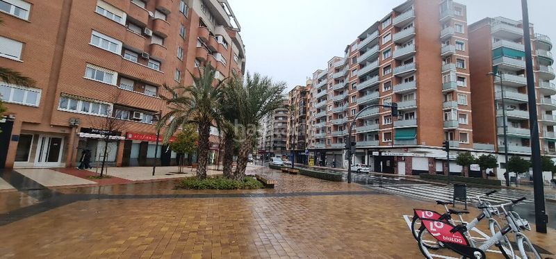 Foto c29fbc76-7ebe-4887-887e-5012cd7a1296. Geschäftsraum in calle general vara de rey 66 in Jesuitas Logroño