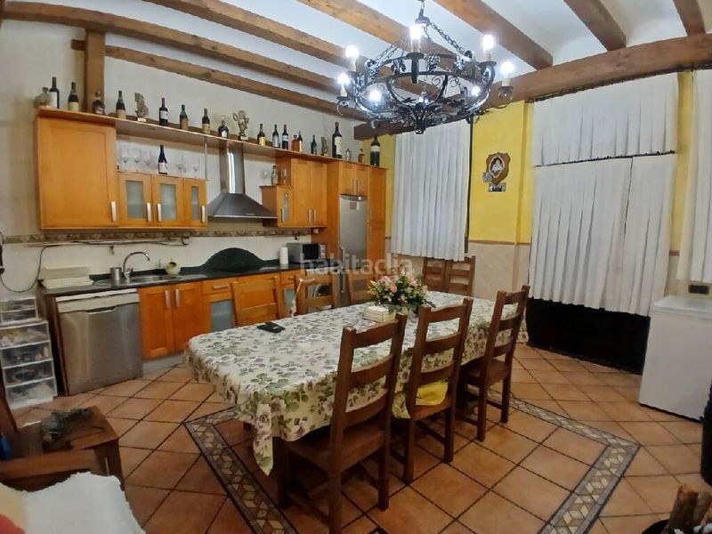 Foto 91beab1d-22b6-4d89-8256-808ae48f1511. Local comercial a Alberite