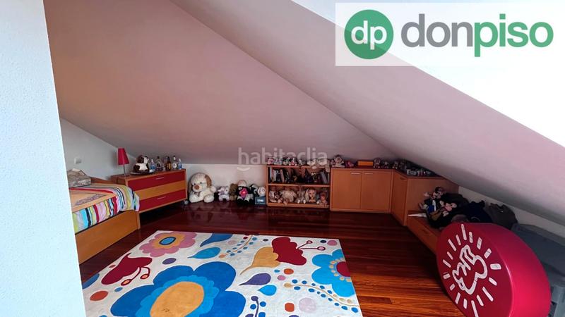 Foto ca3a295a-d779-456d-94ff-531b0dce677b. Dúplex amb aparcament a General Dávila Santander