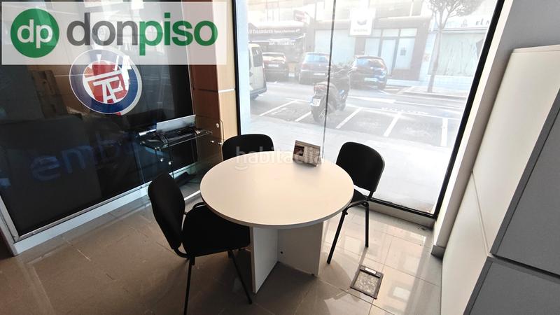 Foto e06896a7-839b-4b55-8853-3a1774f2ee91. Affitto locale commerciale in calle castilla 85 in Santander