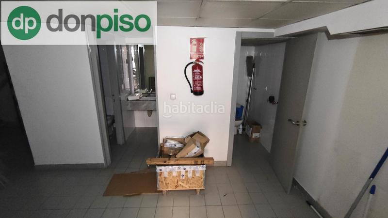 Foto 7ccdb756-fbbe-4b5e-b0ab-af88e5e01ac4. Alquiler local comercial en calle castilla 85 local comercial a pie de calle en Santander