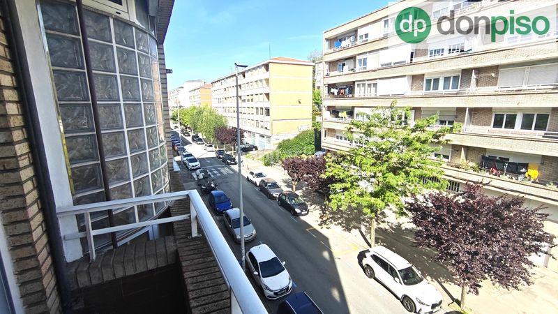 Foto b7dba2b9-fea5-4ee9-8c12-93a805dd3e45. Piso en General Dávila Santander